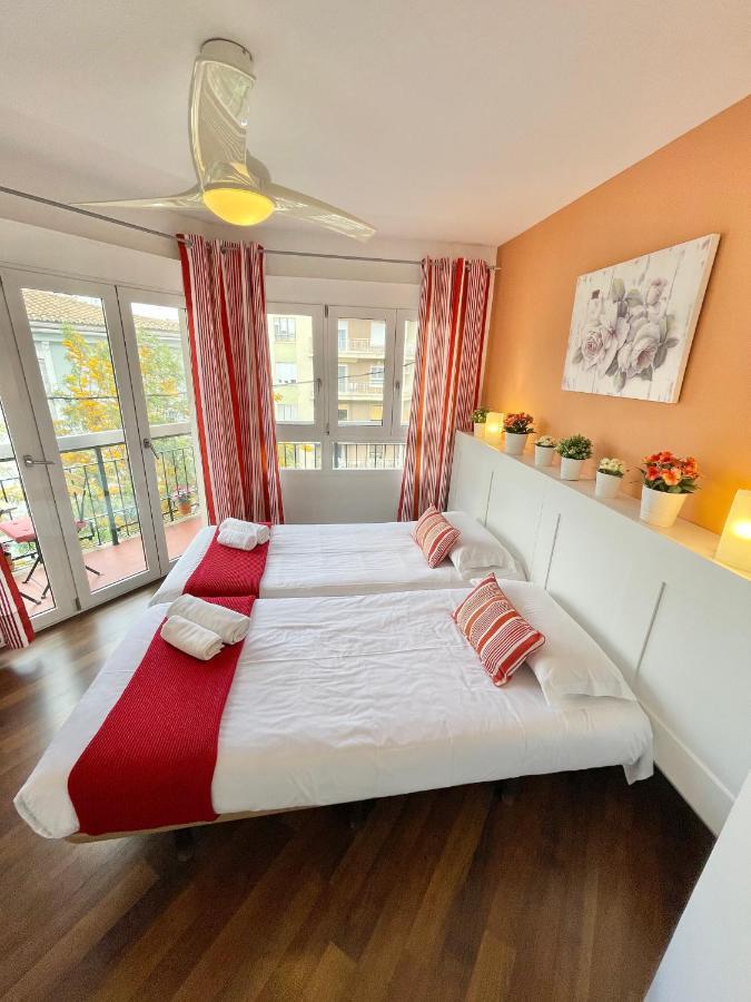 Apartamentos Sevilla Valencia Exteriör bild