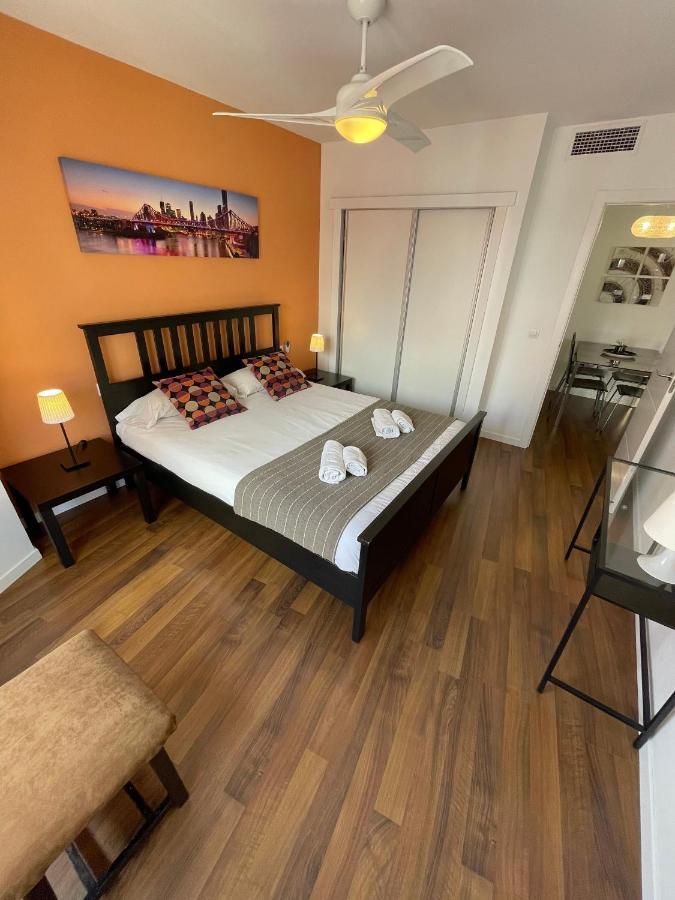 Apartamentos Sevilla Valencia Exteriör bild